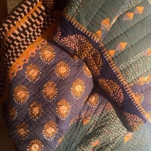 Anthropologie King Quilted Comforter and 2  King pillow shams